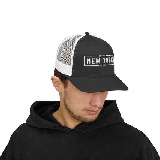 New York Snapback Trucker Cap, Stylish Baseball Hat, Gift for City Lovers, Casual Outdoor Cap, Trendy Fashion Accessory